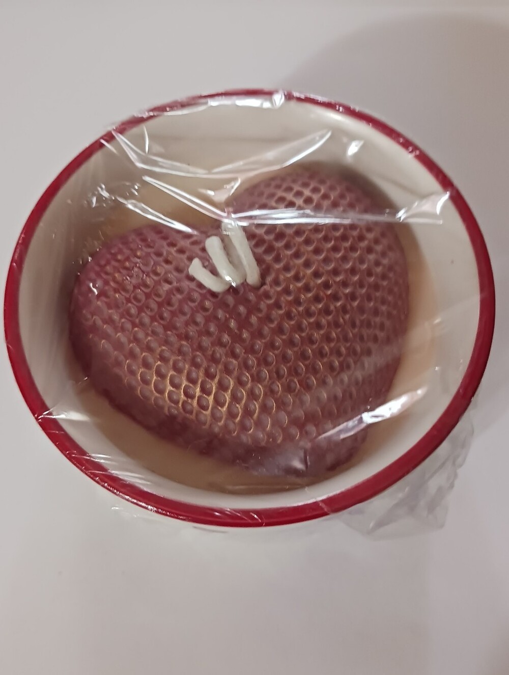 NWT Heart Soy Wax Candle, Scented In Porcelain Bowl